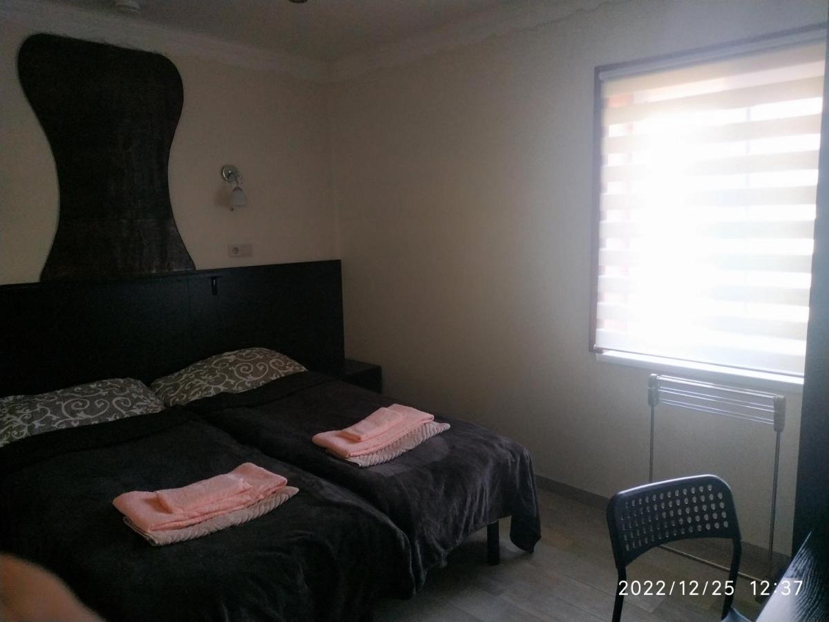 Nestg Guest House Pilipets Luaran gambar