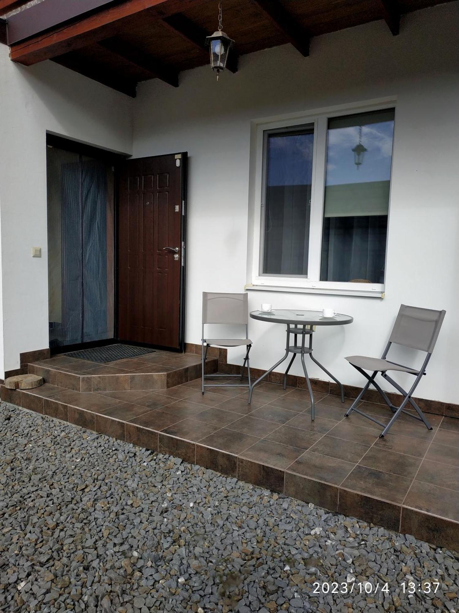 Nestg Guest House Pilipets Luaran gambar